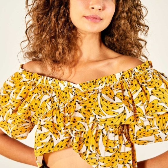 FARM Rio Tops - Farm Rio NWT White Spotted Bananas Crossed Top M